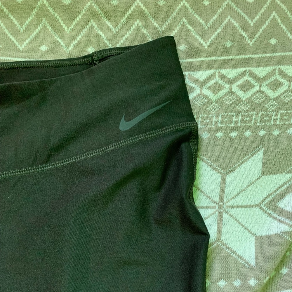 Green Nike Capri Leggings - Picture 2 of 5